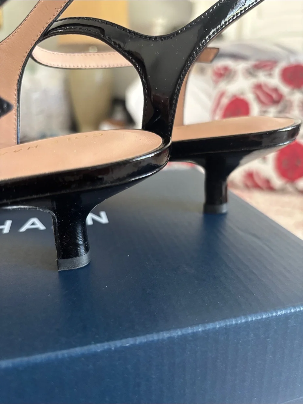NWT Cole Haan Leni Black Patent Leather Strappy Kitten Heel Sandals. SZ 11M